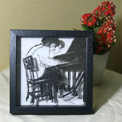僅原創剪紙&lt;鋼琴家&gt;黑白或彩色/15平方尺寸 第2張的照片