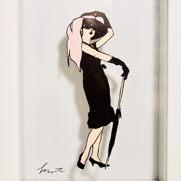 切り絵「傘を持つ女性」ハガキorL判 切り絵 mariko_watanabe 通販 