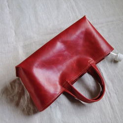 【Ｍ様オーダー品】ラクダ革の横長トートバッグ（赤色・Ｍ） 1枚目の画像