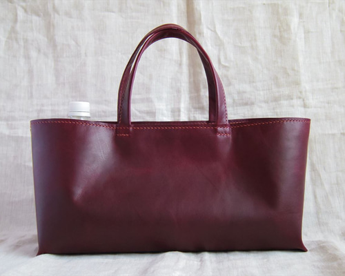 受注生産】ラクダ革の横長トートバッグ（ボルドー・Lサイズ） トート