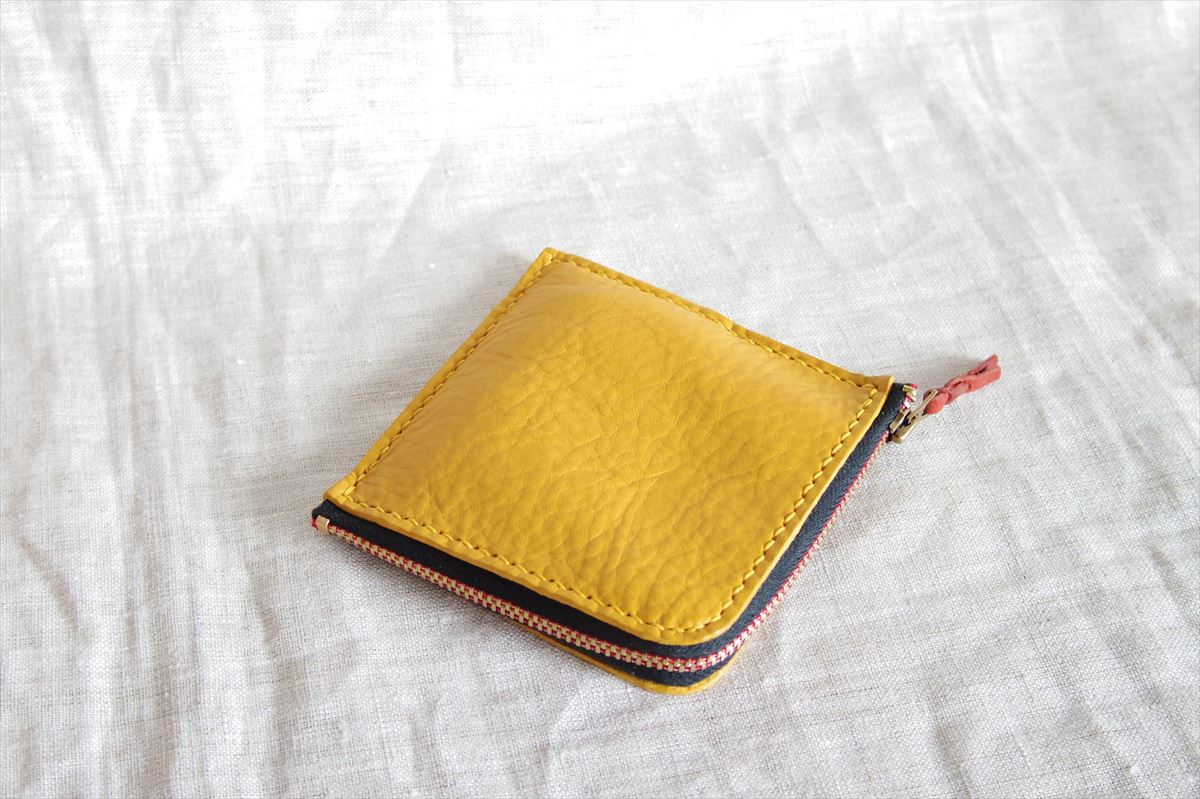 【受注生産】イタリア製オイルドレザーのＬ字型ウォレット 4,964円