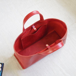 【受注生産】ラクダ革の横長トートバッグ（赤色・Ｍ） 3枚目の画像