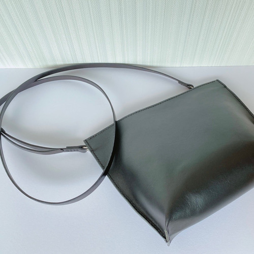 ミニショルダーバッグ リオショルダー/黒 ショルダーバッグ 工房ねこの  