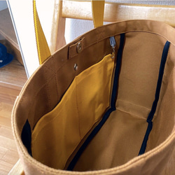 “燈箱托特包”通勤尺寸“駝色×芥末色”Izumi 棉質帆布【定做】 第7張的照片