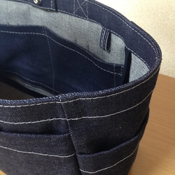 “盒子手提袋”水平尺寸牛仔手提包，岡山縣小島生產牛仔 第8張的照片