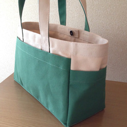 “盒子手提袋”水平尺寸“未漂白×葉綠”帆布手提袋帆布倉敷市第8號 第2張的照片