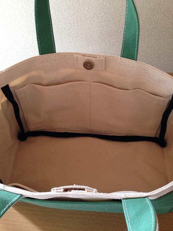 “盒子手提袋”水平尺寸“未漂白×葉綠”帆布手提袋帆布倉敷市第8號 第5張的照片