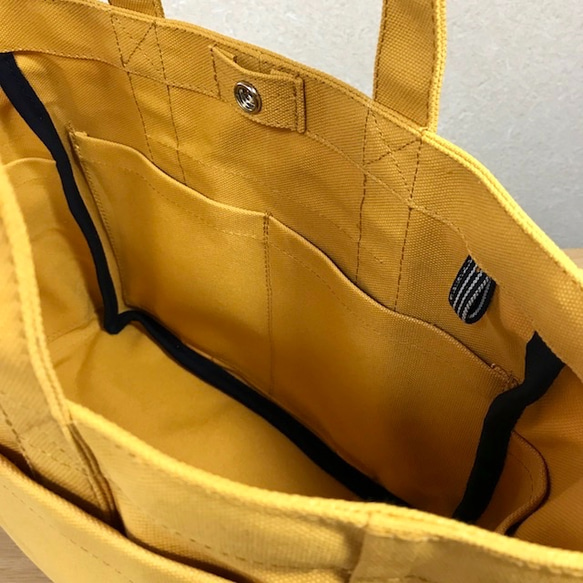 「箱型托特包」中型尺寸 「芥黃」帆布托特包 和泉木綿帆布【接單製作】 第5張的照片