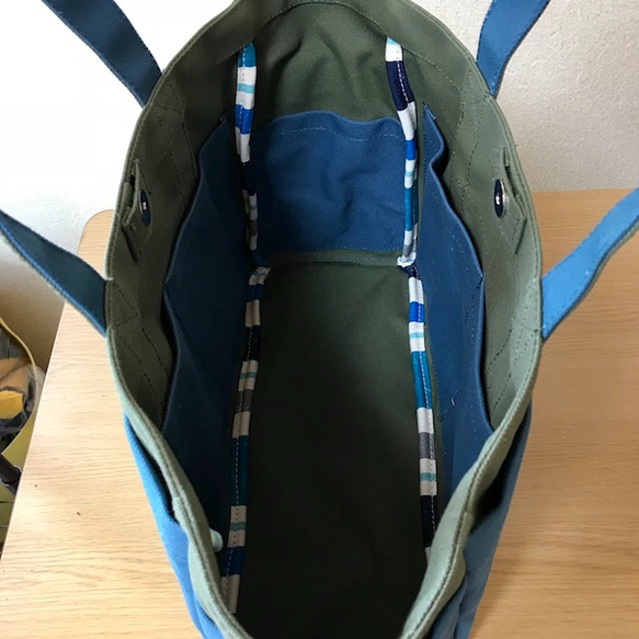 【訂購生產】“Box Tote”通勤手提包“Olive x Mineral Blue”帆布手提包Kurashiki Canvas 第4張的照片