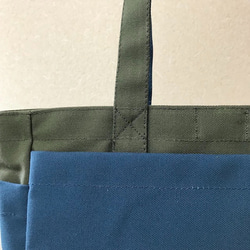 【訂購生產】“Box Tote”通勤手提包“Olive x Mineral Blue”帆布手提包Kurashiki Canvas 第9張的照片