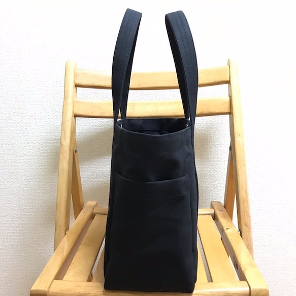 “ Pocket Tote”中號“ Black”帆布手提袋倉敷8號帆布[定做] 第3張的照片