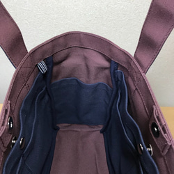 [訂單生產]“ Pocket Tote”中號“ Azuki x Navy”帆布手提袋倉敷帆布8 第8張的照片