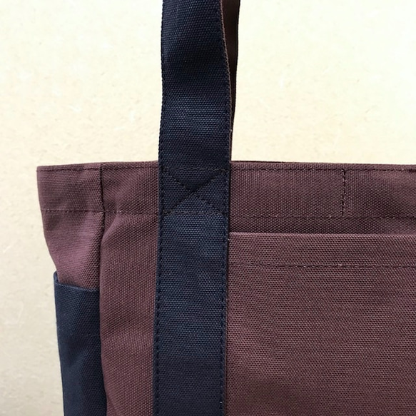 [訂單生產]“ Pocket Tote”中號“ Azuki x Navy”帆布手提袋倉敷帆布8 第10張的照片