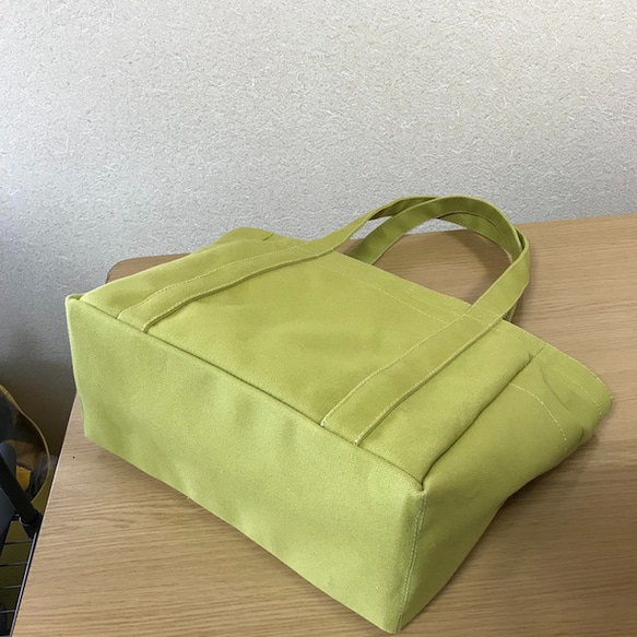 “ Pocket Tote”中號“ Hiwa Green”帆布手提袋倉敷8號帆布[定做] 第7張的照片