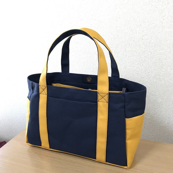 “Pocket Tote”水平尺寸“海軍 x 芥末”倉敷帆布 8 號和泉棉帆布 [定做] 第2張的照片