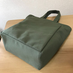 【訂購生產】“Box Tote”正面長款“Olive×HIWA GREEN”帆布手提包Kurashiki Canvas No. 第7張的照片