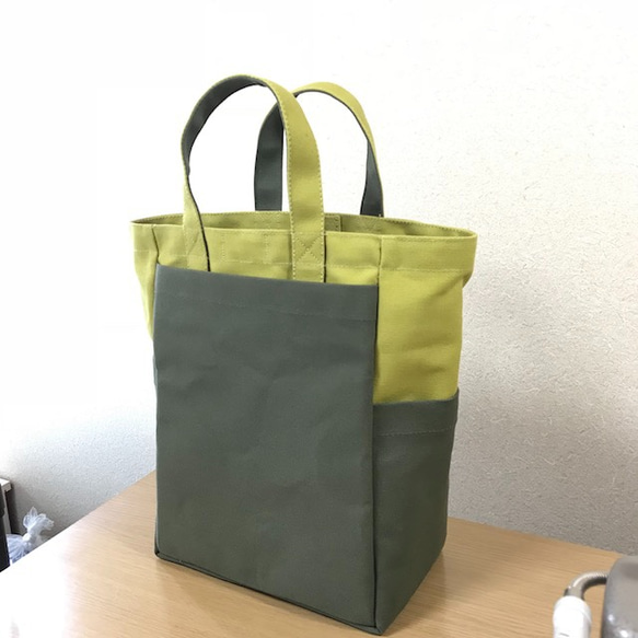 【訂購生產】“Box Tote”長款“HIWA GREEN×Olive”帆布手提包Kurashiki Canvas No. 8 第2張的照片