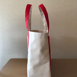 “燈箱手提包”中號“製作×紅色”帆布手提袋倉敷帆布8號[訂單製作] 第4張的照片