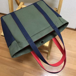“口袋手提包”通勤手提包“橄欖 x 海軍 x 紅色”帆布手提包倉敷帆布 [按訂單生產] 第3張的照片