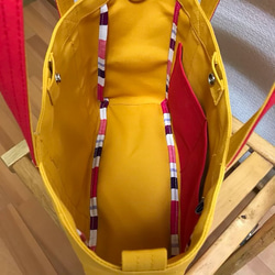 “燈箱手提包”中號“芥末 x 紅”倉敷帆布和泉棉帆布 [定做] 第4張的照片