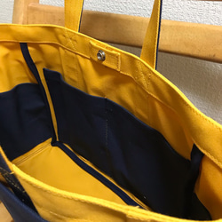 “Box tote”通勤手提包“mustard×navy（紺）”帆布手提包Kurashiki帆布Izumi棉帆布[訂單製作] 第5張的照片