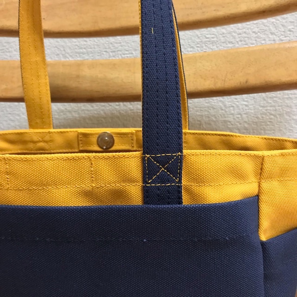 “Box tote”小號“Mustard x Navy (海軍藍)”倉敷帆布 Izumi 棉帆布 [定做] 第9張的照片