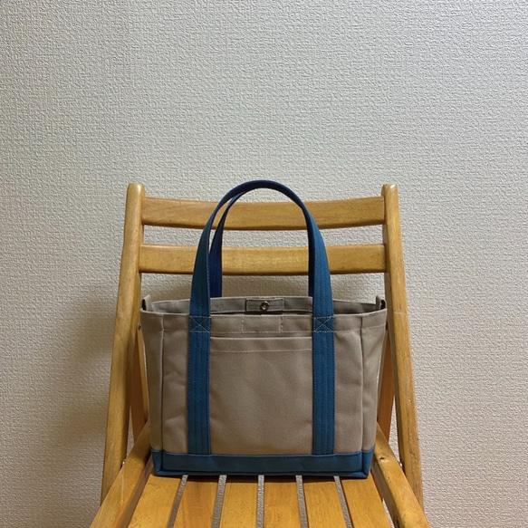 軽いボックストート」小サイズ「ベージュ×ミネラルブルー