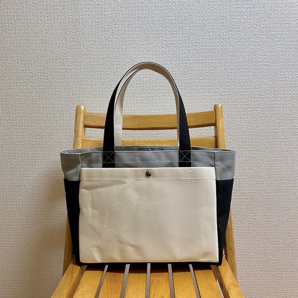 “Mixed tote”Commuter size“Grey x Black(black) x Off-white x Red” 第2張的照片