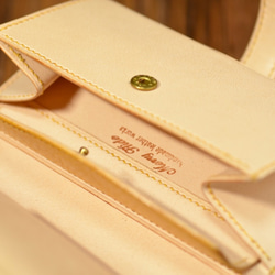 【お好きな色で製作】イタリアンレザー　ベルト留め二つ折り財布（縦型） 3枚目の画像
