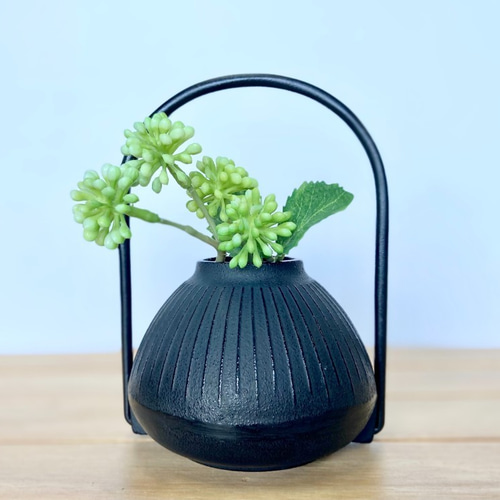 手付き花器 筋目 南部鉄器 一輪挿し・花瓶・花器 水沢鋳物工業