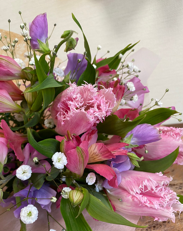 生花⭐︎  季節の花でおまかせブーケ(ピンク×パープル) 3枚目の画像