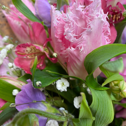 生花⭐︎  季節の花でおまかせブーケ(ピンク×パープル) 4枚目の画像