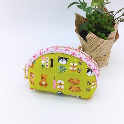 【再販】ミニポーチ☆柴犬と和菓子（黄緑）小銭入れ　イヤフォンケース 2枚目の画像