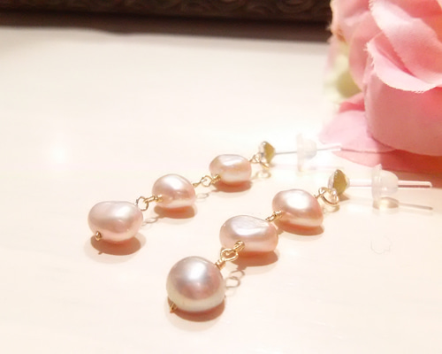 ピンク色バロックパールのピアス(No.529) ピアス（その他） le