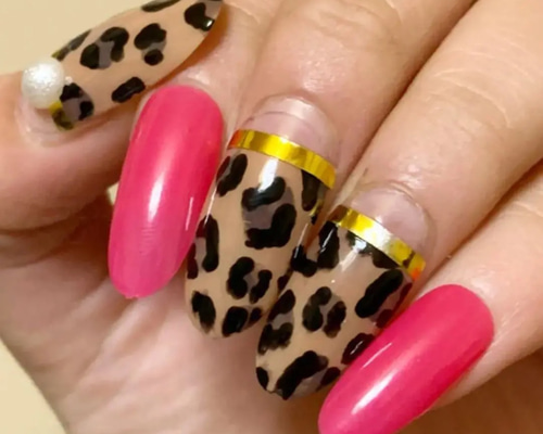 ネイルチップ レオパードネイル ヒョウ柄 ビビッドピンクネイル うる艶