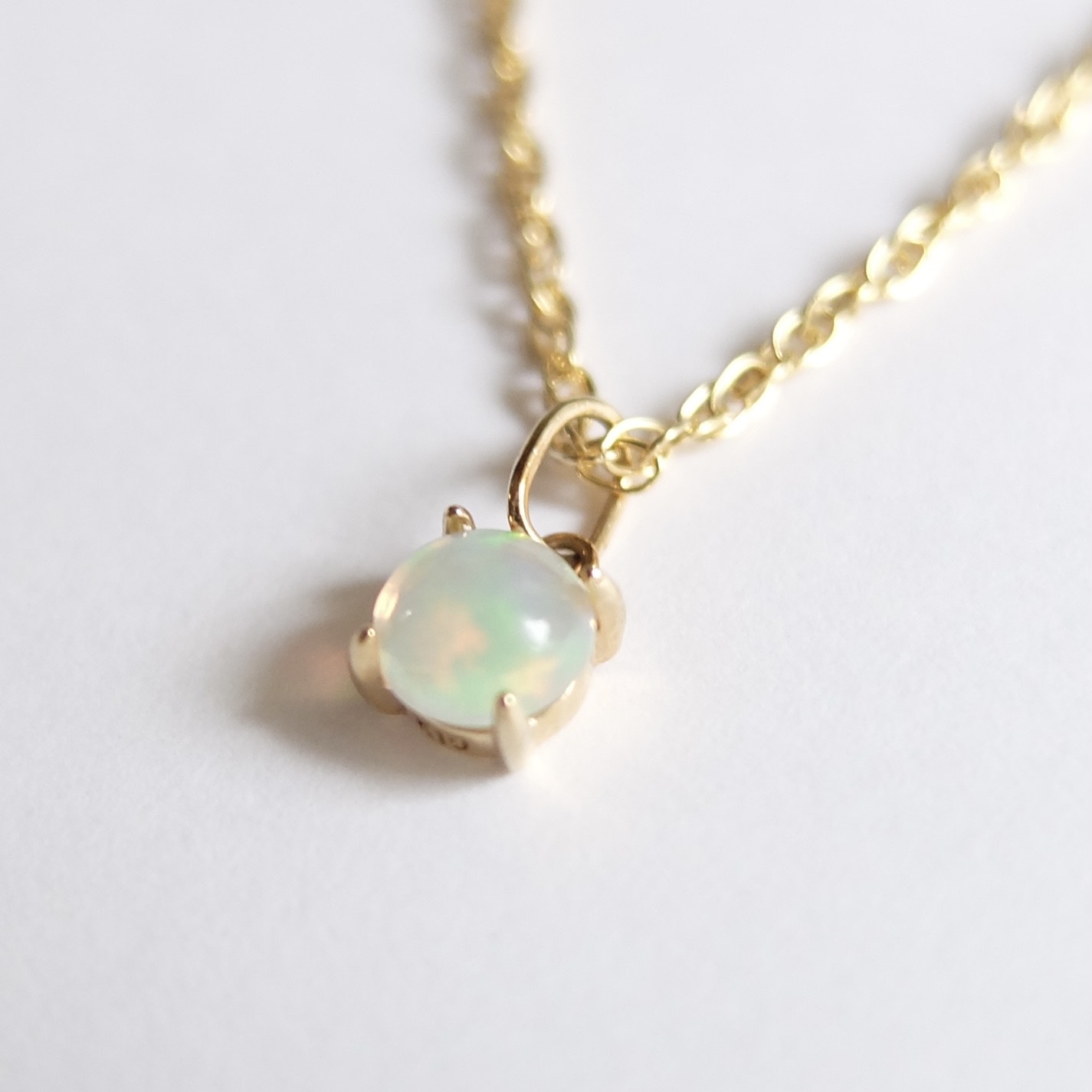 LANE 10K 宝石質 プレシャスオパールのネックレス