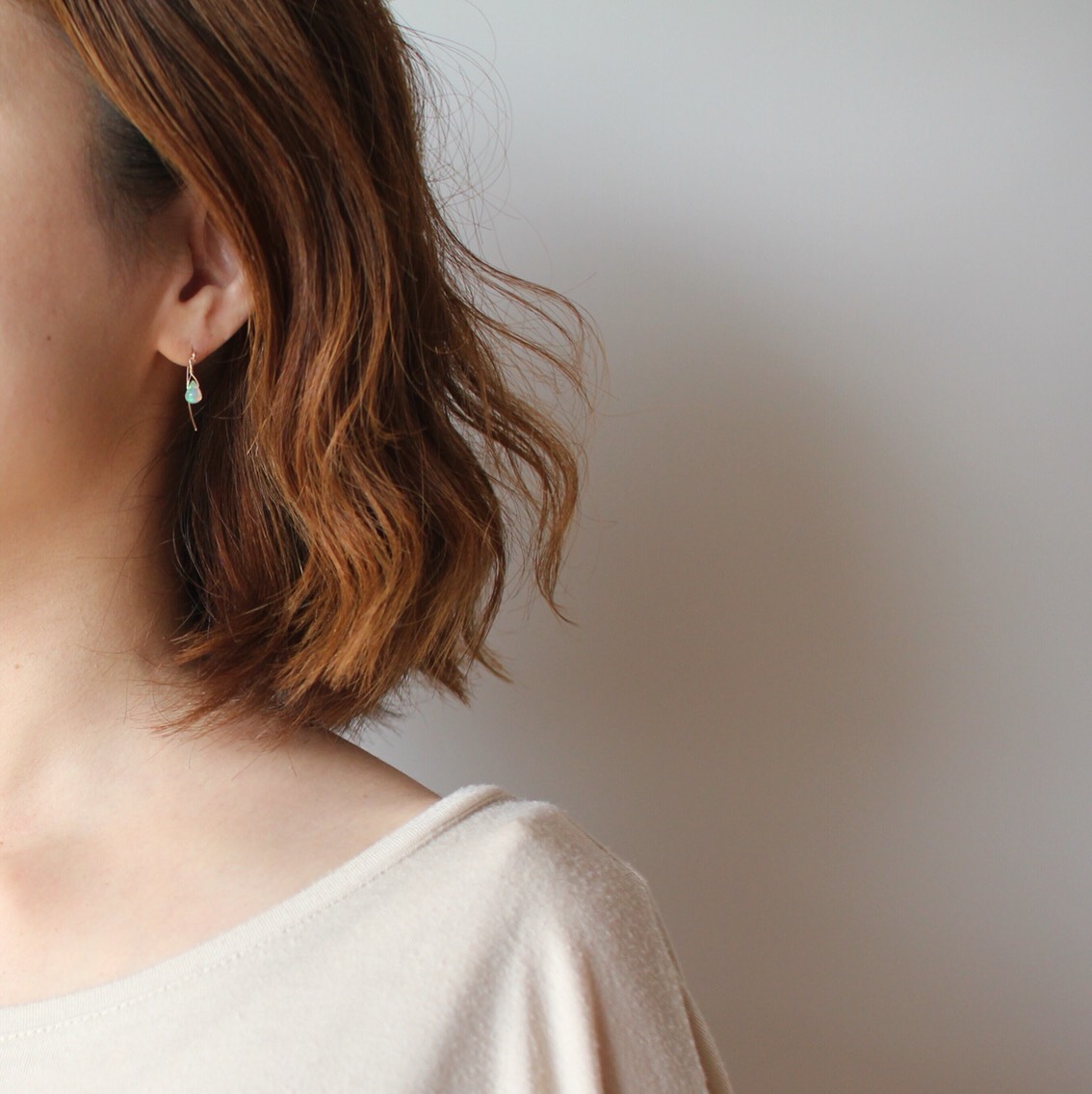 LANE 14kgf 宝石質 小粒クリスタルプレシャスオパールのピアス