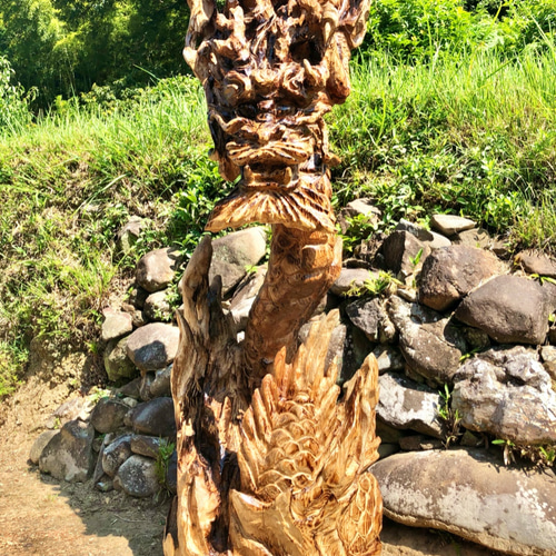 龍 チェーンソーアート作品 彫刻 木彫り 杉 置物 オブジェ 干支 龍 チェーンソーアート作品 彫刻 木彫り 杉 置物 オブジェ 干支