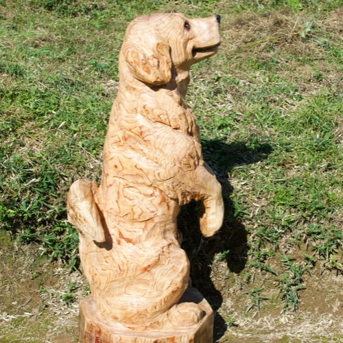 レトリバー ペット チェーンソーアート作品 木彫り 彫刻 犬 彫刻