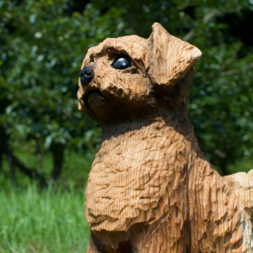 プードル犬 ペット チェーンソーアート作品 木彫り 彫刻 犬 彫刻