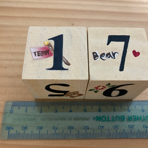 可愛いクマの万年カレンダー（アイボリー）トールペイント