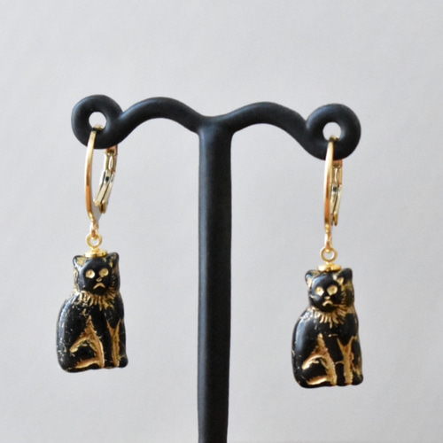 アンティーク　サフィレット　黒猫　フープピアス アンティーク サフィレット 黒猫 フープピアス