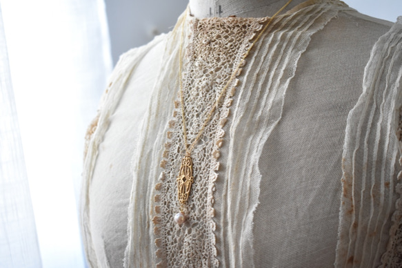 [白色巴洛克式珍珠或粉紅色巴洛克式珍珠]裝飾藝術金銀絲和淡水巴洛克式珍珠項鍊 第3張的照片