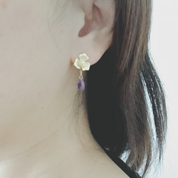 紫水晶和花朵耳環 第3張的照片