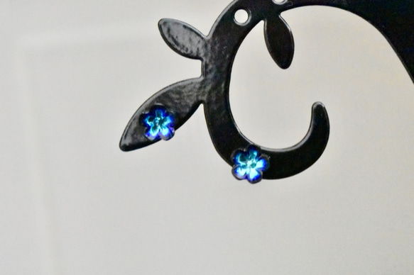 60 年代小號復古施華洛世奇花卉耳環（百慕大藍） 第5張的照片