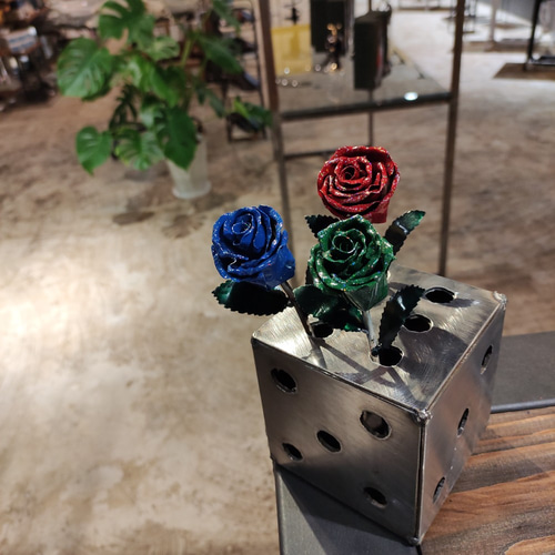 □特大サイズ!□ Steel Dice 【鉄のサイコロ】 メタルオブジェ・ペン