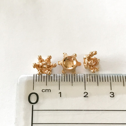 872】王冠ビーズキャップ 小 6mm 10個 金具・チェーン green 通販  