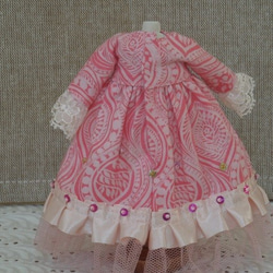 絵本の森人形店　木の着せ替え人形　お着替え服　バラ色ドレス 2枚目の画像