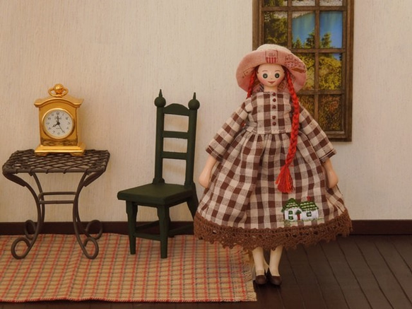 木の着せ替え人形　『赤毛のアン』受注制作 1枚目の画像