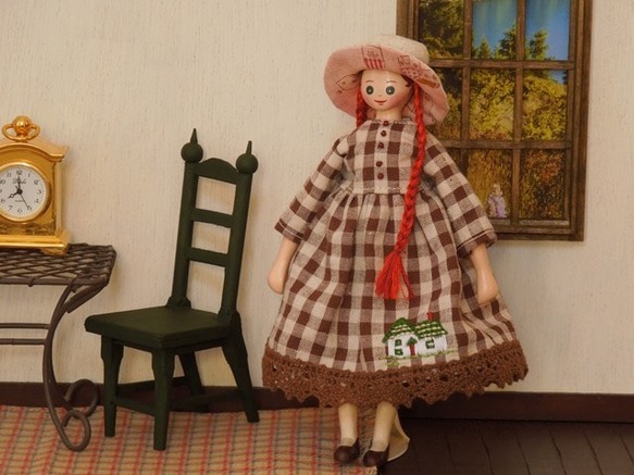 木の着せ替え人形　『赤毛のアン』受注制作 2枚目の画像